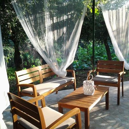 Fabiene Familyholidays Gelsonia 切法卢 外观 照片
